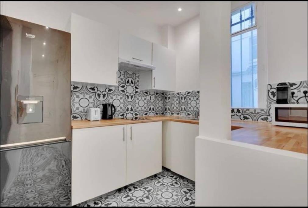 Appartement Magnifique Paris 18 Екстериор снимка
