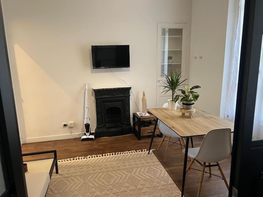Appartement Magnifique Paris 18 Екстериор снимка